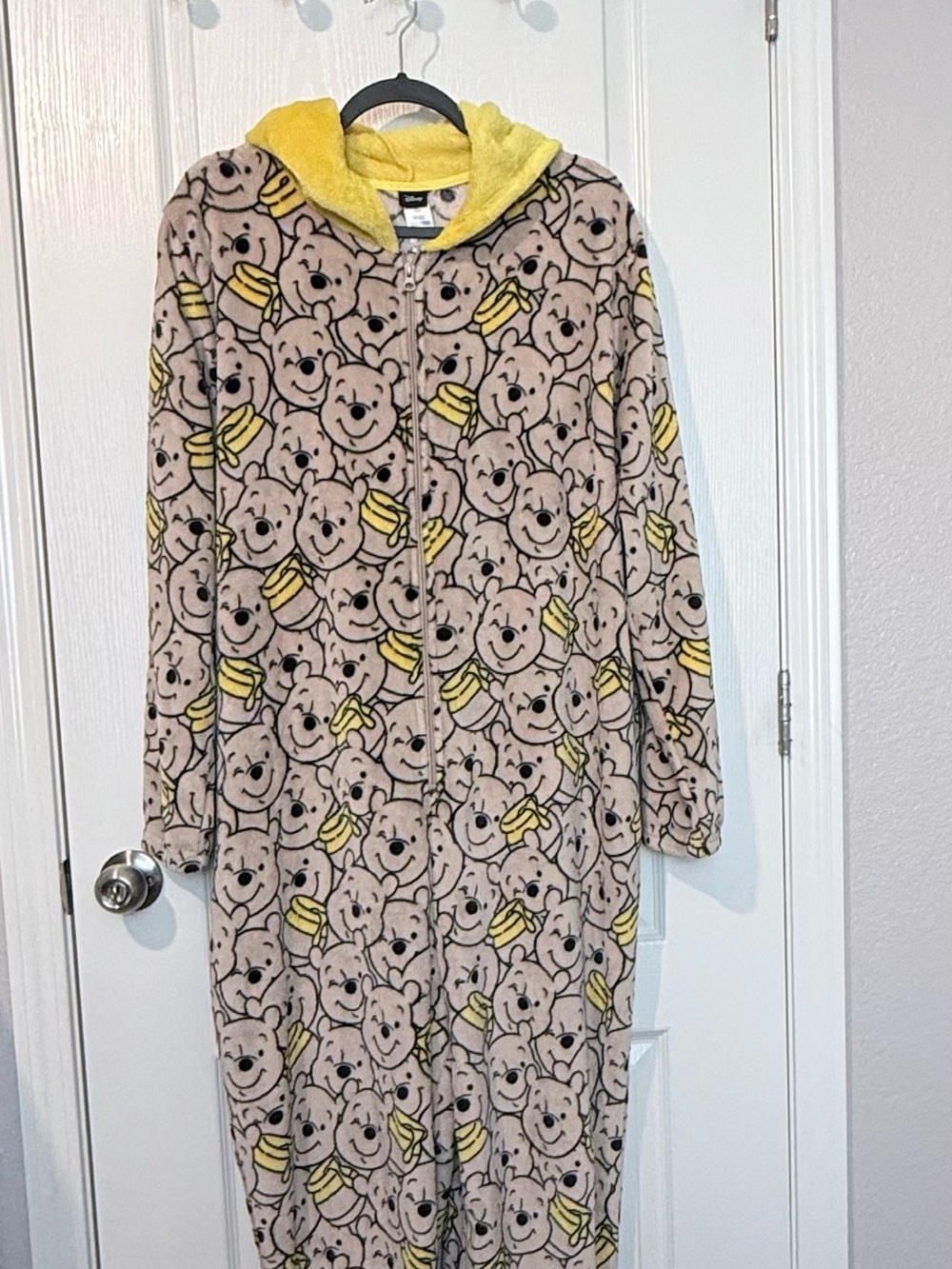 Disney Winnie the Pooh Women’s XL Plush Hooded One-Piece Pajama Onesie